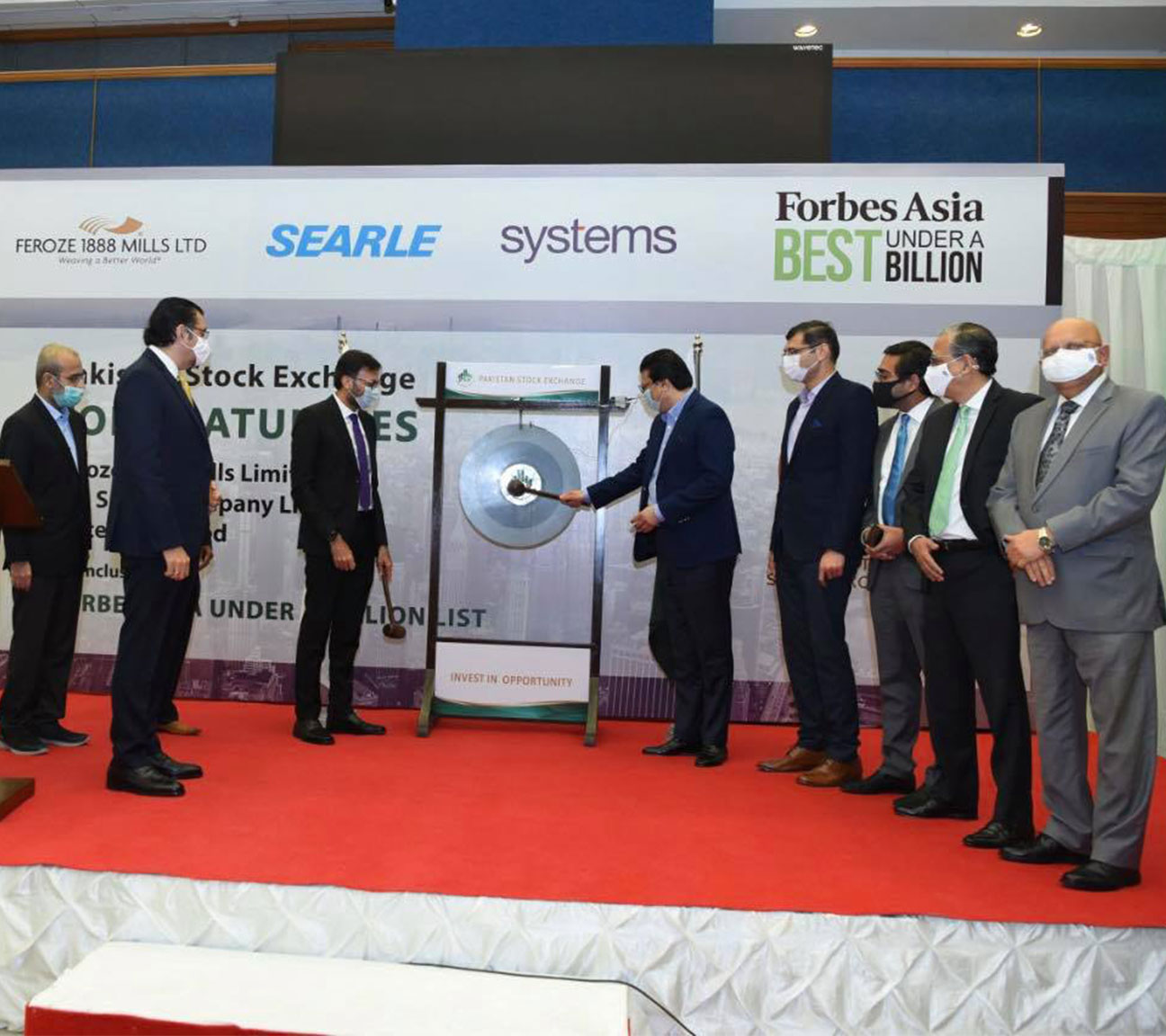RING THE BELL – PSX GONG CEREMONY  TO CONGRATULATE SEARLE – THE ONLY  PHARMACEUTICAL COMPANY INCLUDED IN THE  FORBES ‘ASIA’S BEST UNDER A BILLION’ LIST